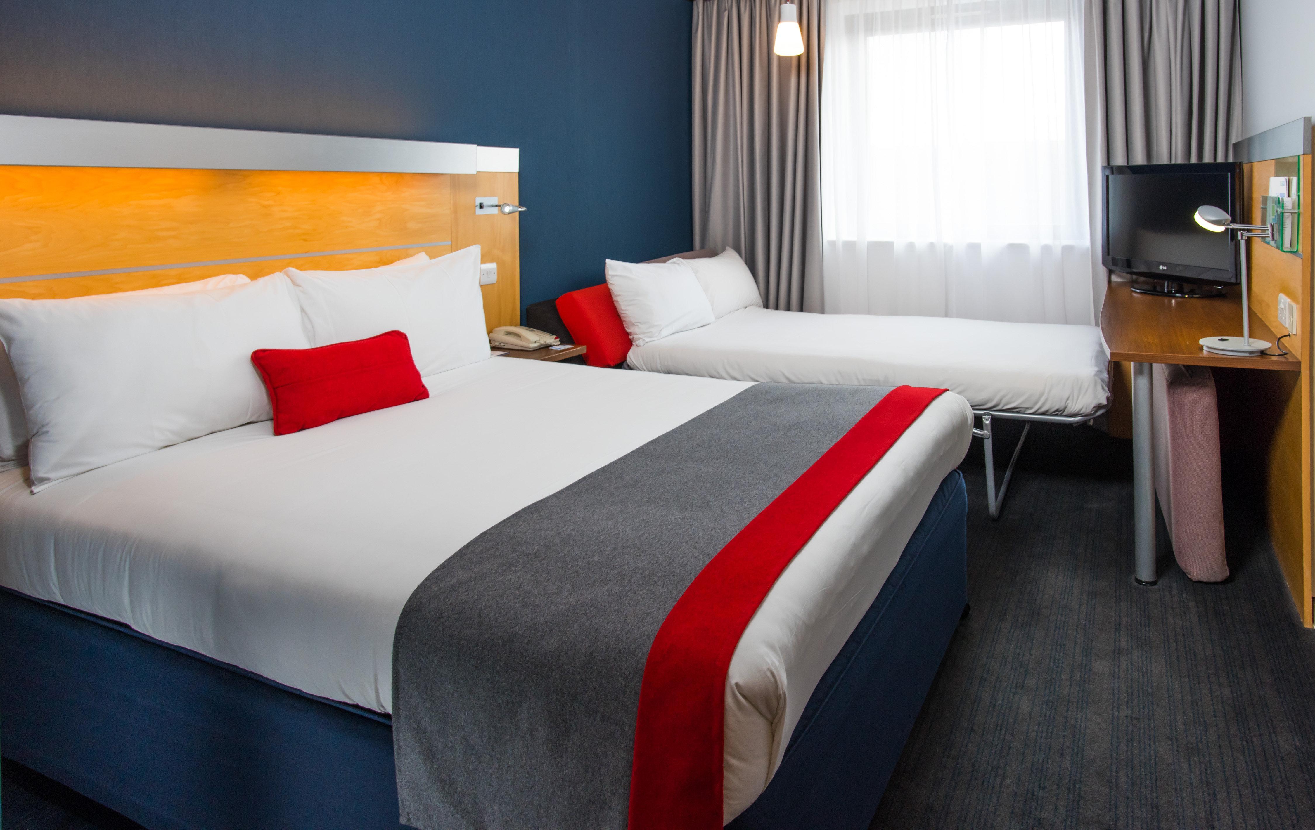 Holiday Inn Express Stevenage, An Ihg Hotel Ngoại thất bức ảnh