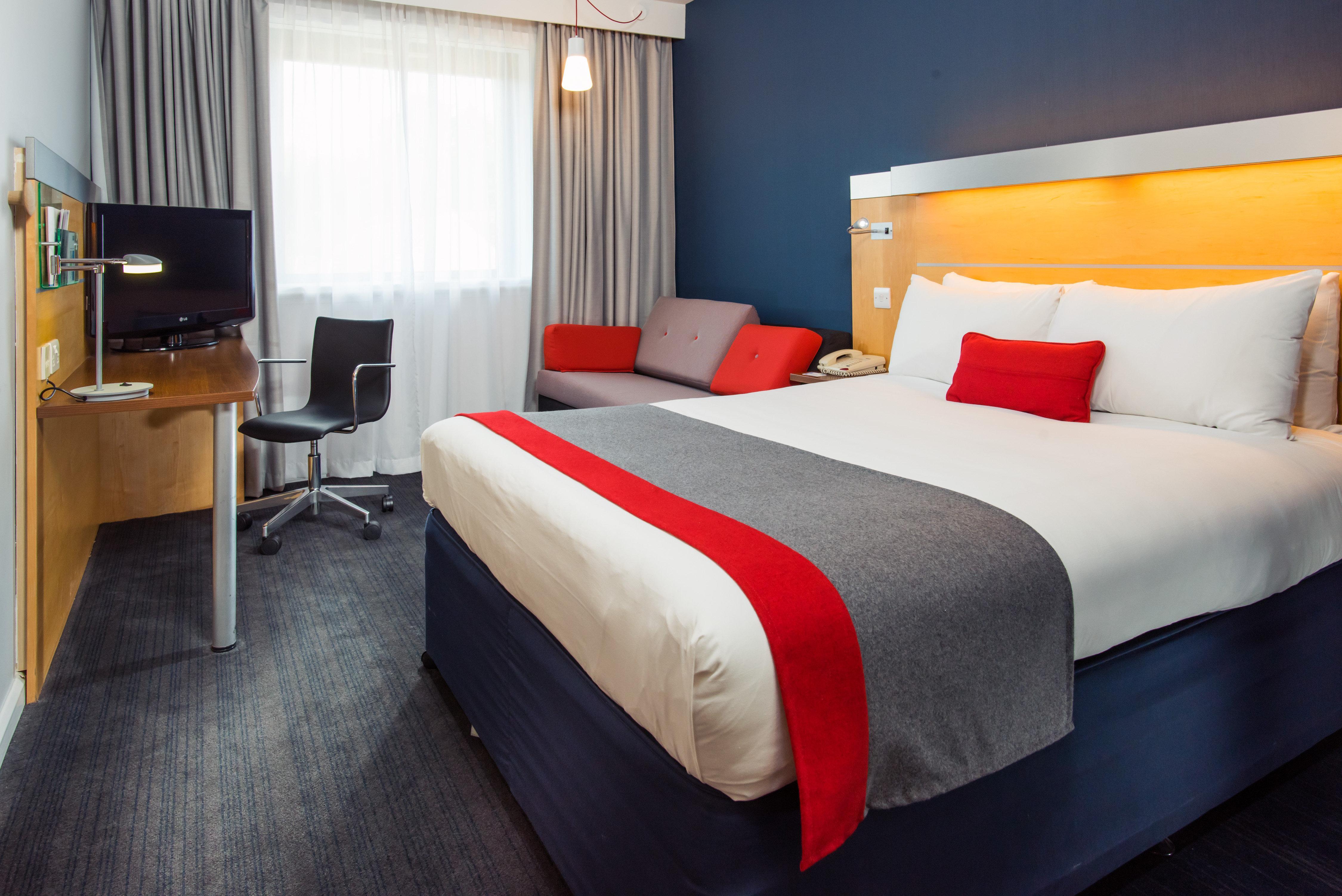 Holiday Inn Express Stevenage, An Ihg Hotel Ngoại thất bức ảnh